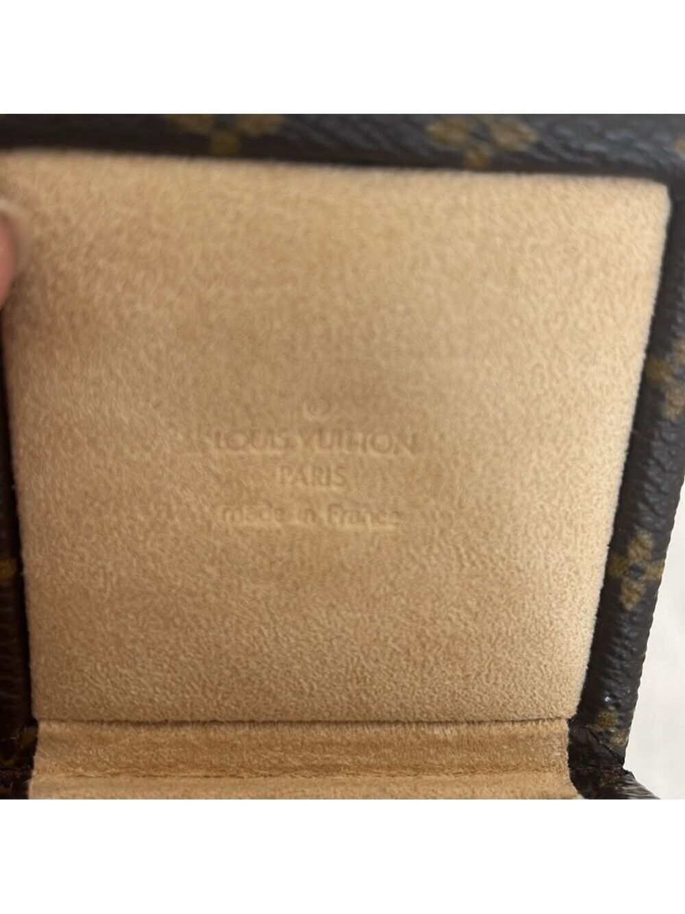 Louis Vuitton Ecrin Declaration Mini Jewelry Trunk - Picture 7 of 10